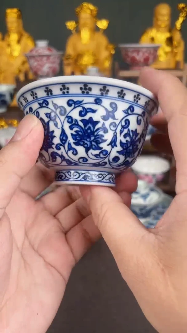 景德镇青花缠枝莲纯手工手绘压手杯