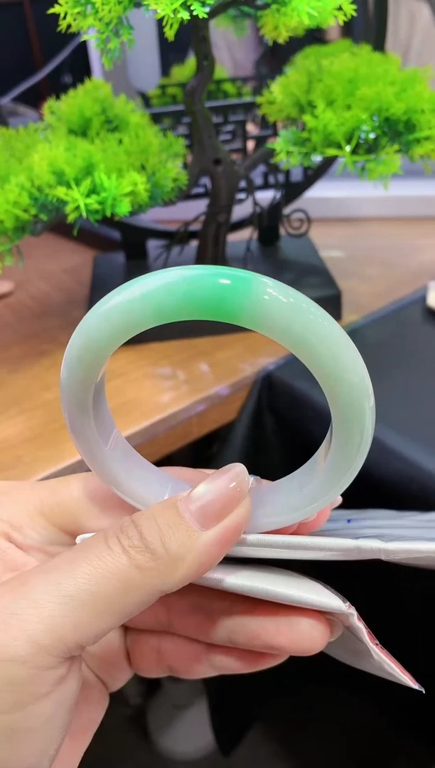 未镶嵌手镯翡翠- q120 天然缅甸A货翡翠56正圈