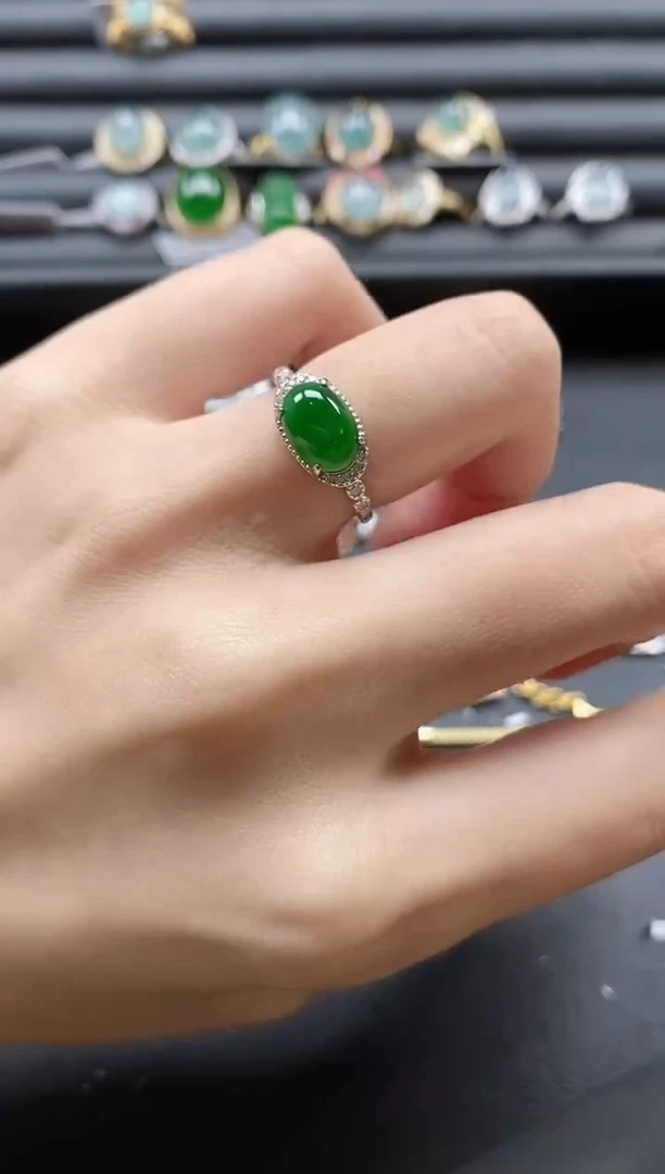 【闪购商品】翡翠戒指银S925镶嵌51511