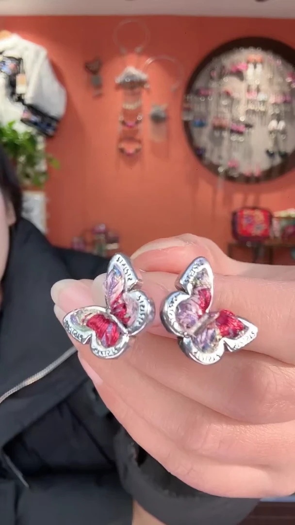 织绣非遗手工苗绣刺绣饰品73