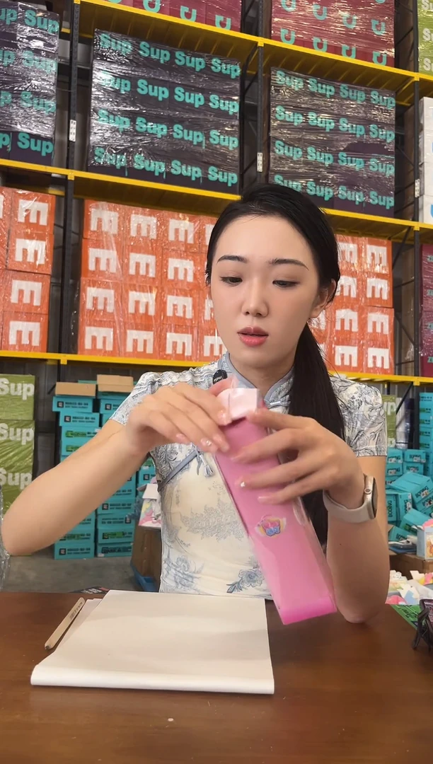 随机笔袋装笔袋一个