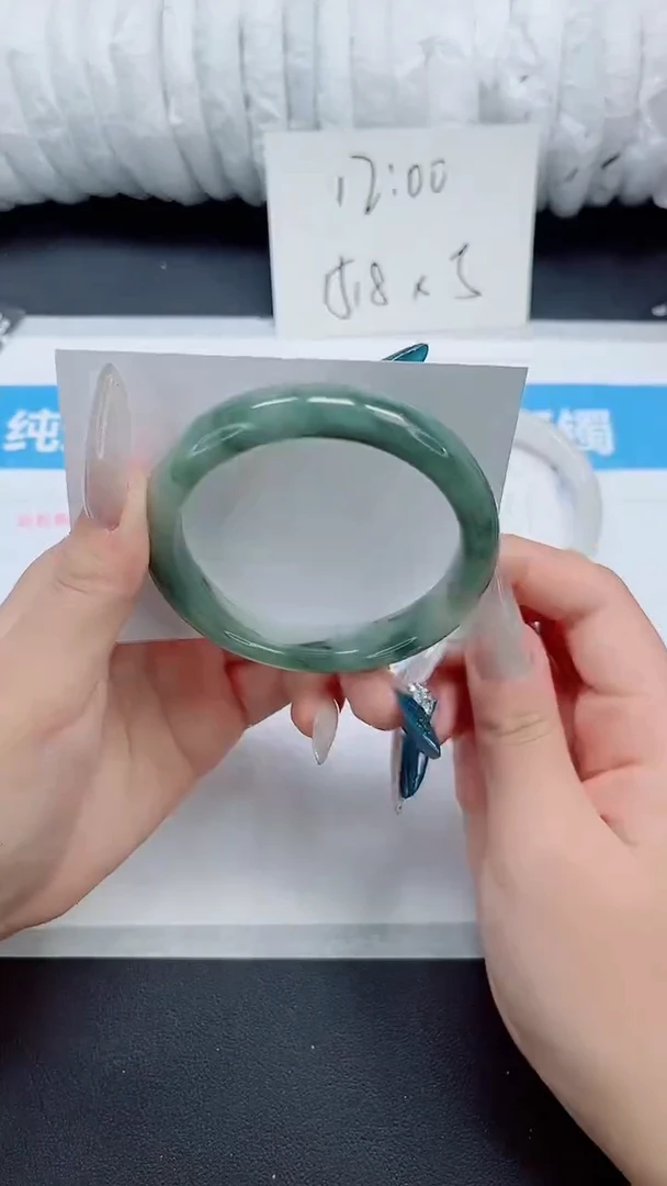 石英质玉手镯未镶嵌b232-圈口58.5