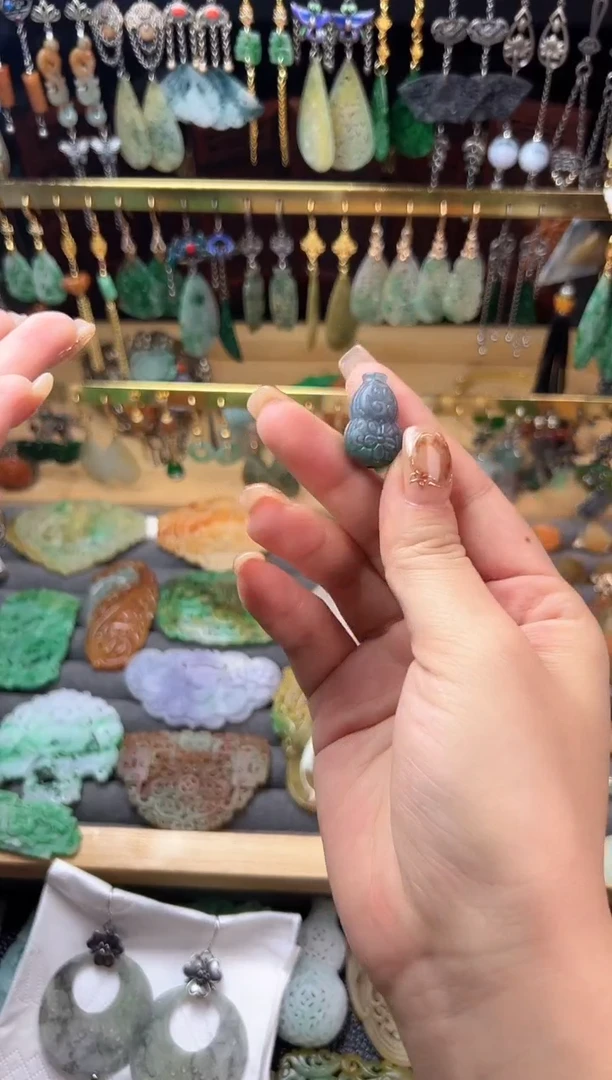 未镶嵌定制翡翠k****萌翡翠