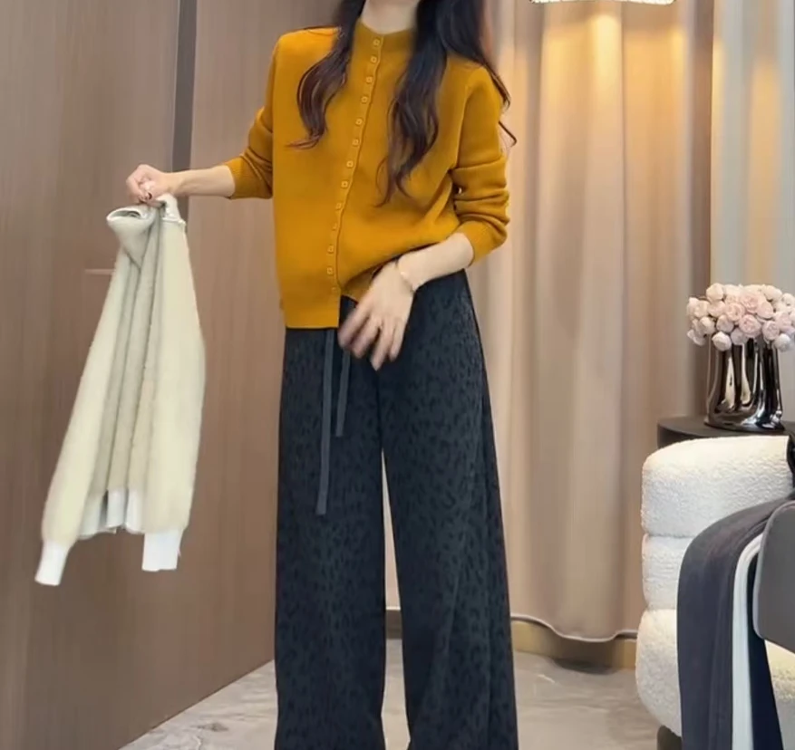 时尚潮流百搭精品女装dgd8054