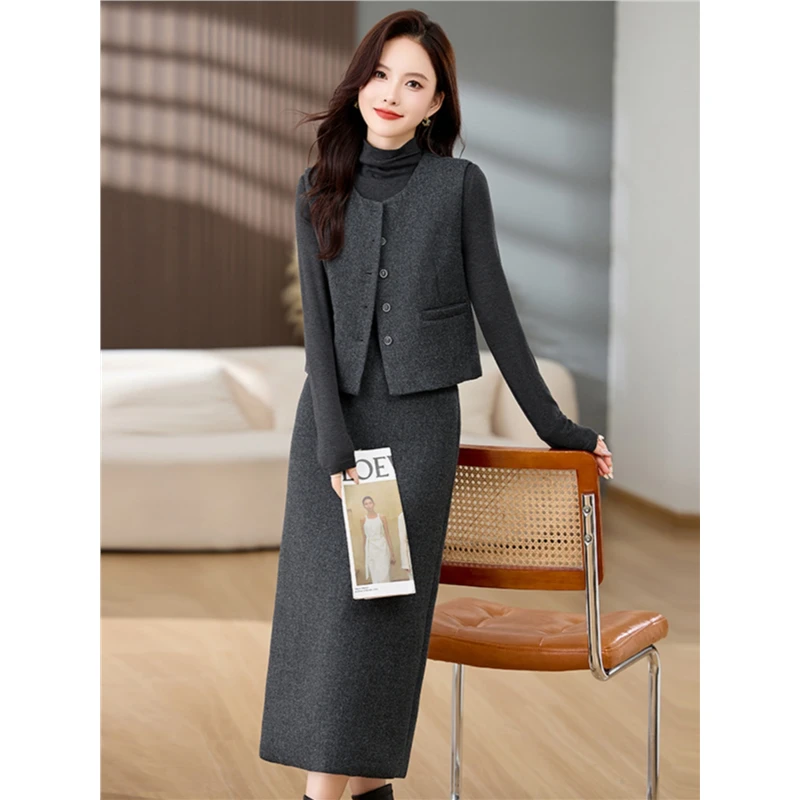 高级感小香风毛呢套装裙女秋冬新款气质减龄修身显瘦职业装三件套