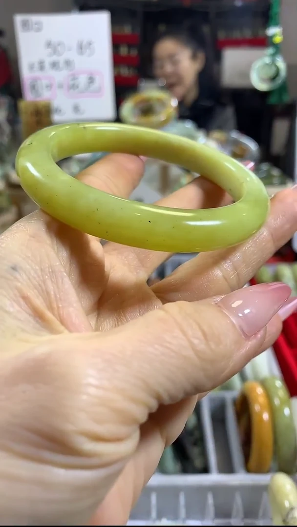 未镶嵌岫玉手镯10 58+ 包容