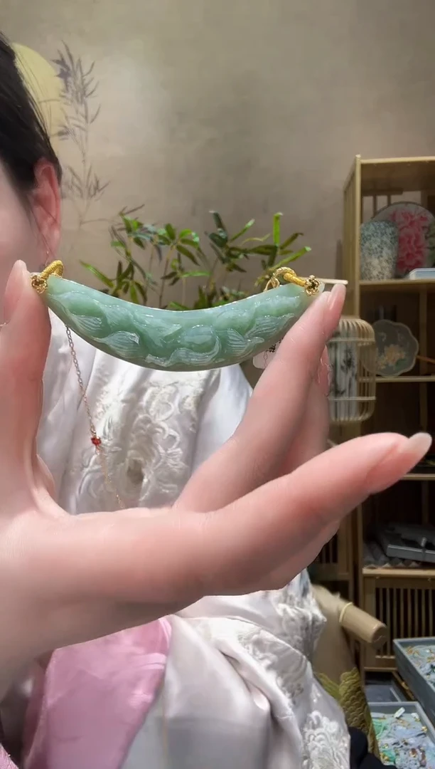 【闪购商品】翡翠颈饰未镶嵌吊坠