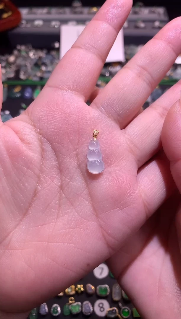 【闪购商品】翡翠吊坠(不含链)18K金镶嵌1