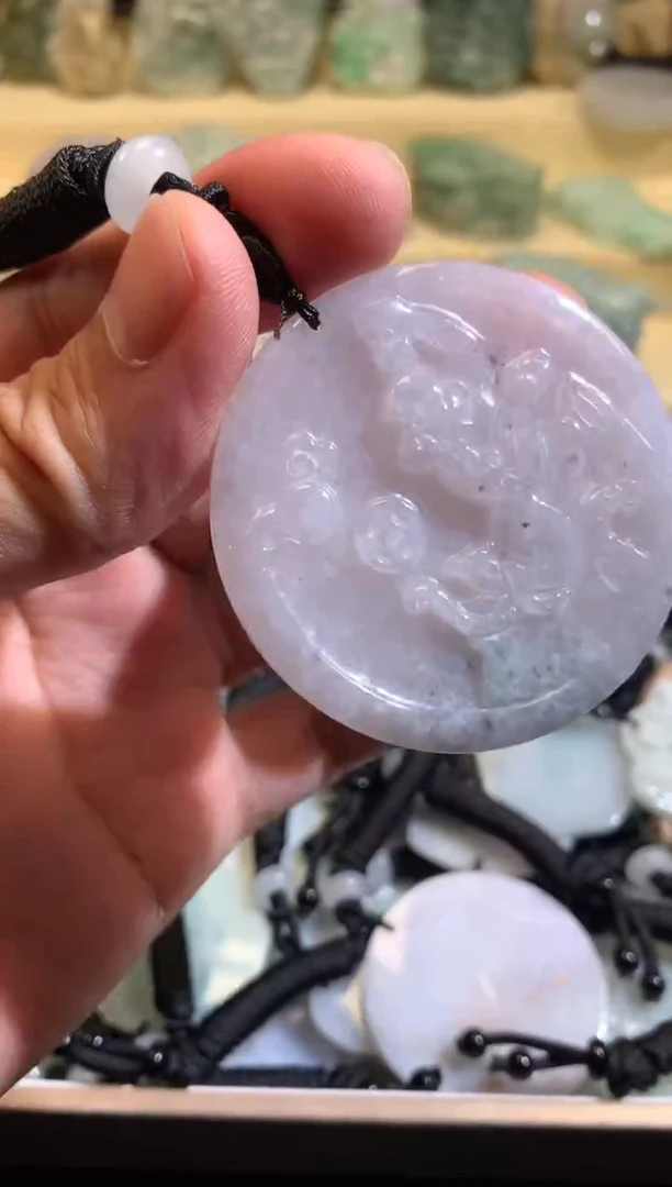 翡翠未镶嵌颈饰5/28/060