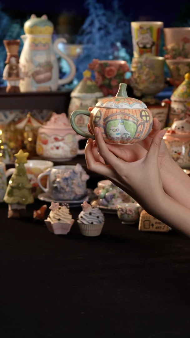 摆件陶景德镇釉下彩手绘设计师款陶瓷