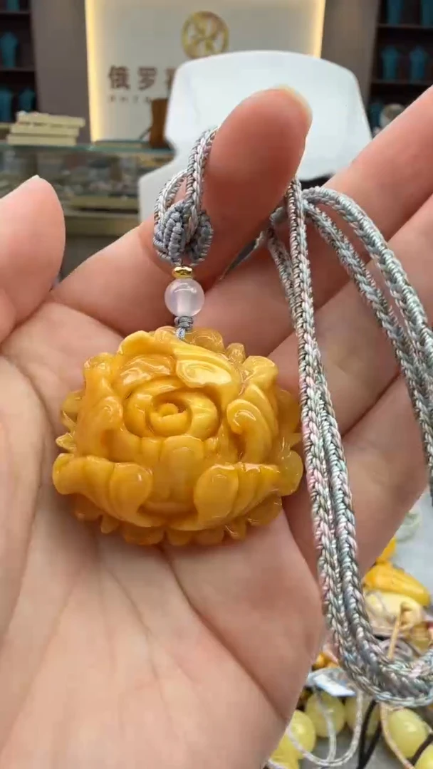 琥珀颈饰未镶嵌525秒拍号 假一罚三