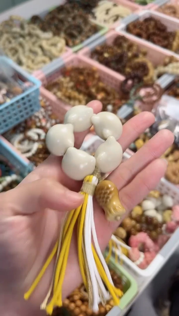 【闪购商品】菩提根/象牙果手串猫头鱼饼24