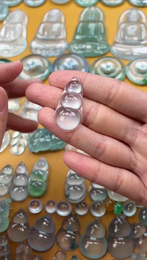 吊坠(不含链)未镶嵌翡翠33 豆子 34.5 15.9 5.3