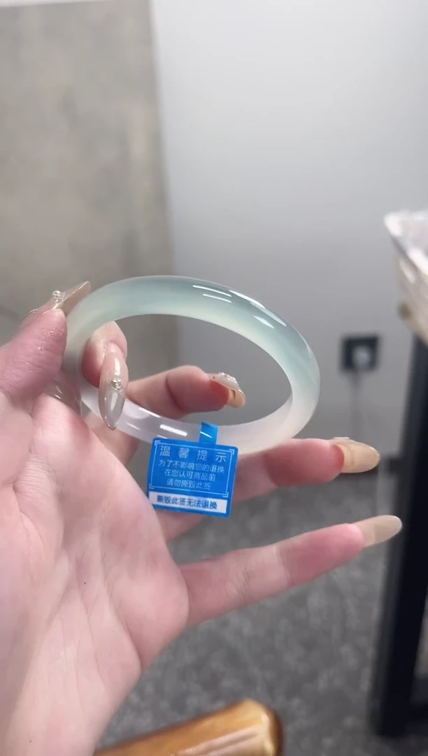 【闪购商品】玛瑙/玉髓手镯未镶嵌54圈窄条