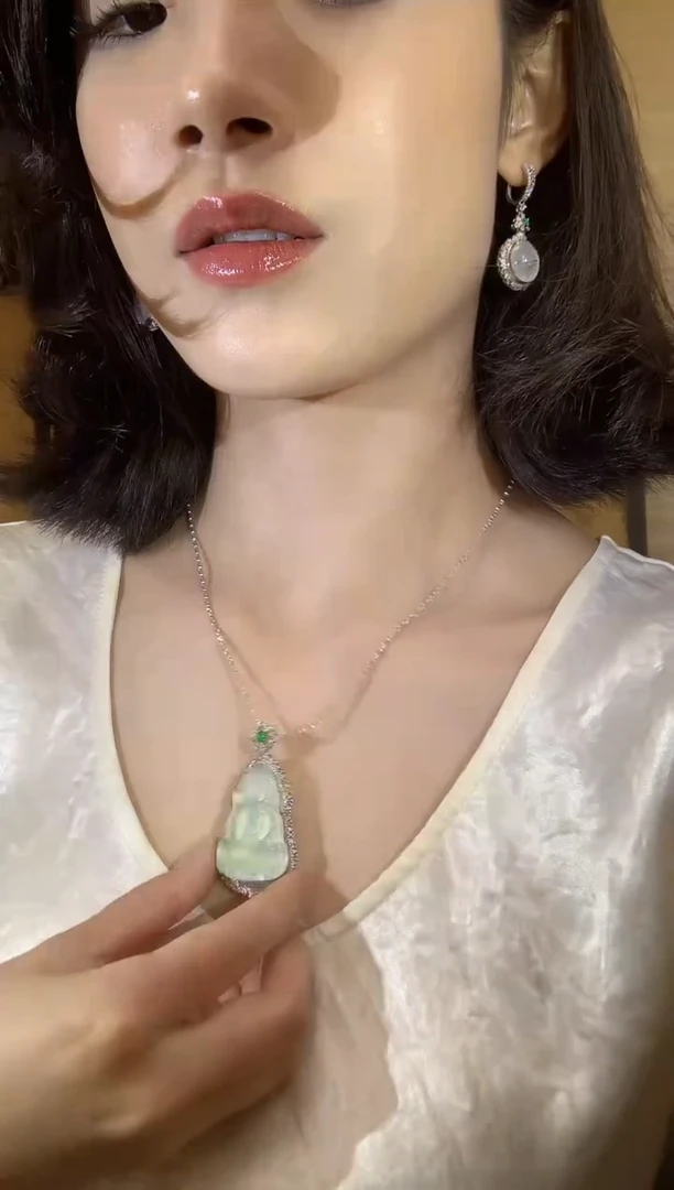 吊坠(不含链)18K金镶嵌翡翠A57 不含链