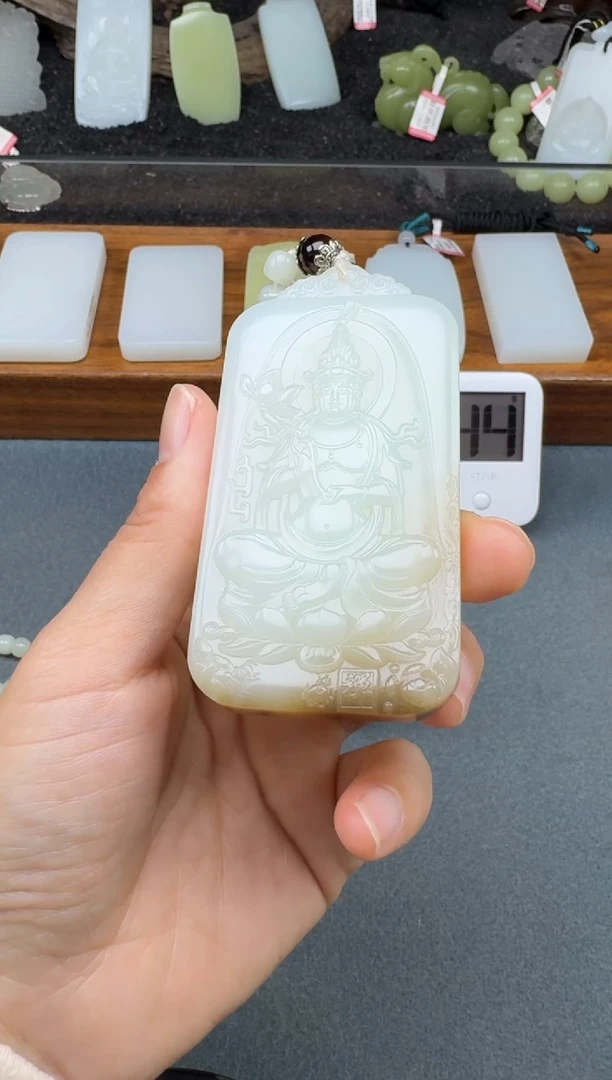 颈饰未镶嵌和田玉2