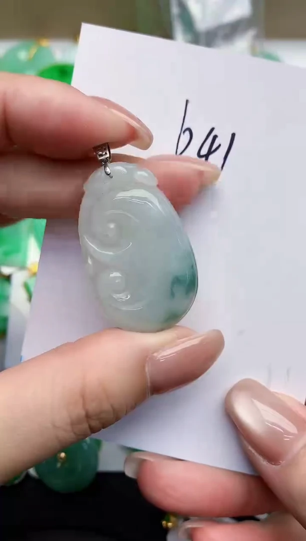 【闪购商品】翡翠颈饰18K金镶嵌0000000000