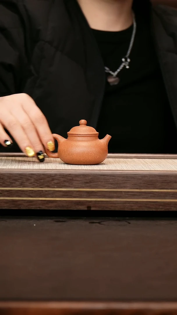茶壶紫砂金降坡 容天