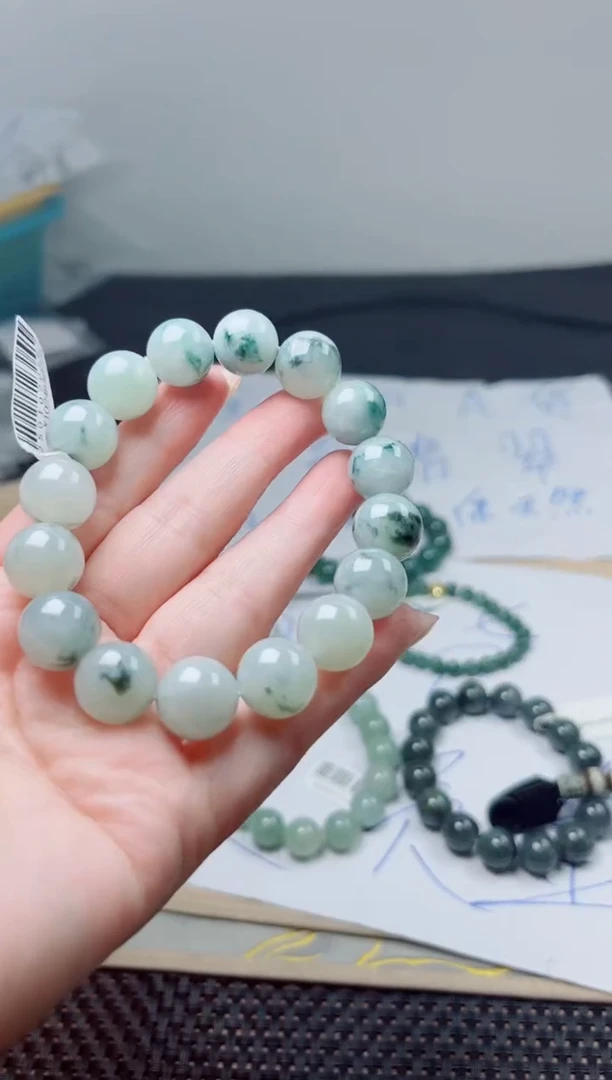 未镶嵌定制翡翠翡翠