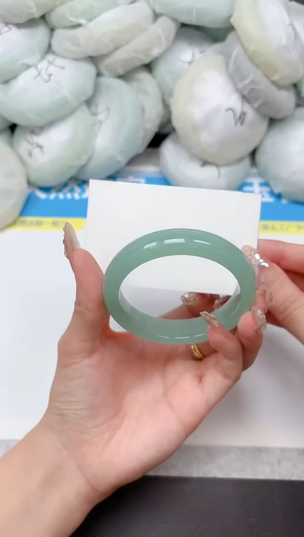 未镶嵌手镯石英质玉178-54.4