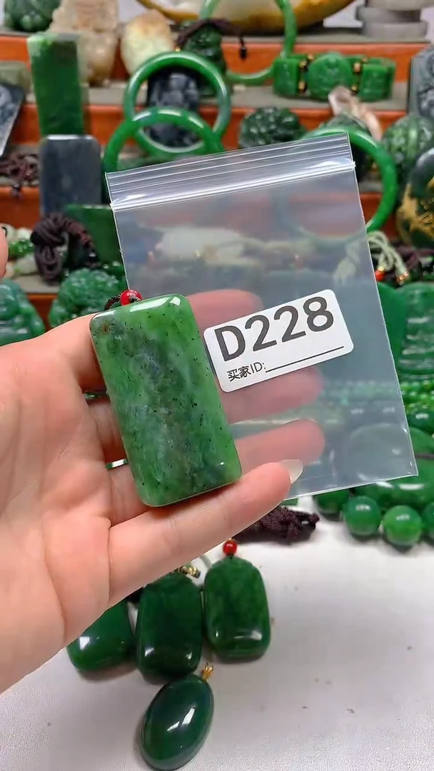 和田玉未镶嵌颈饰1