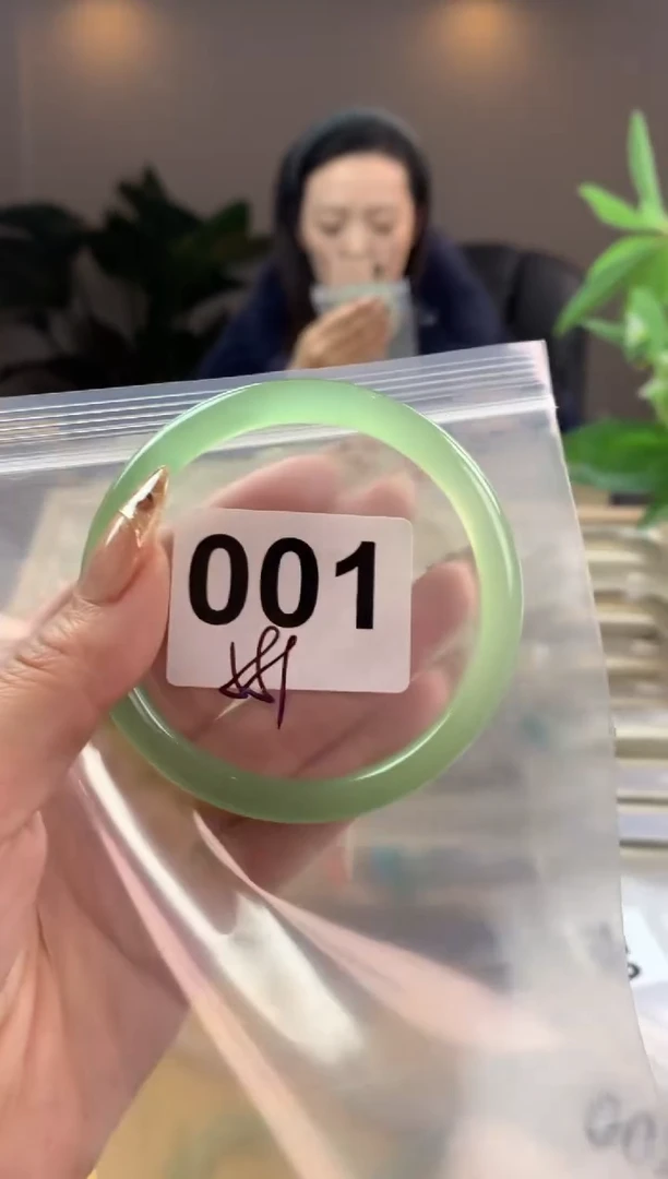 【闪购商品】玛瑙/玉髓手镯未镶嵌001