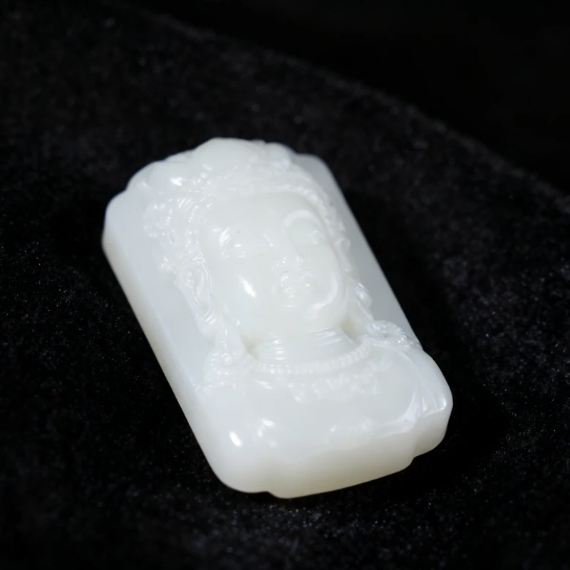 lot71和田玉观音吊坠/QG51222-184370 保利山东