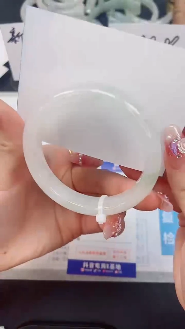 【闪购商品】石英质玉手镯未镶嵌20--60.0