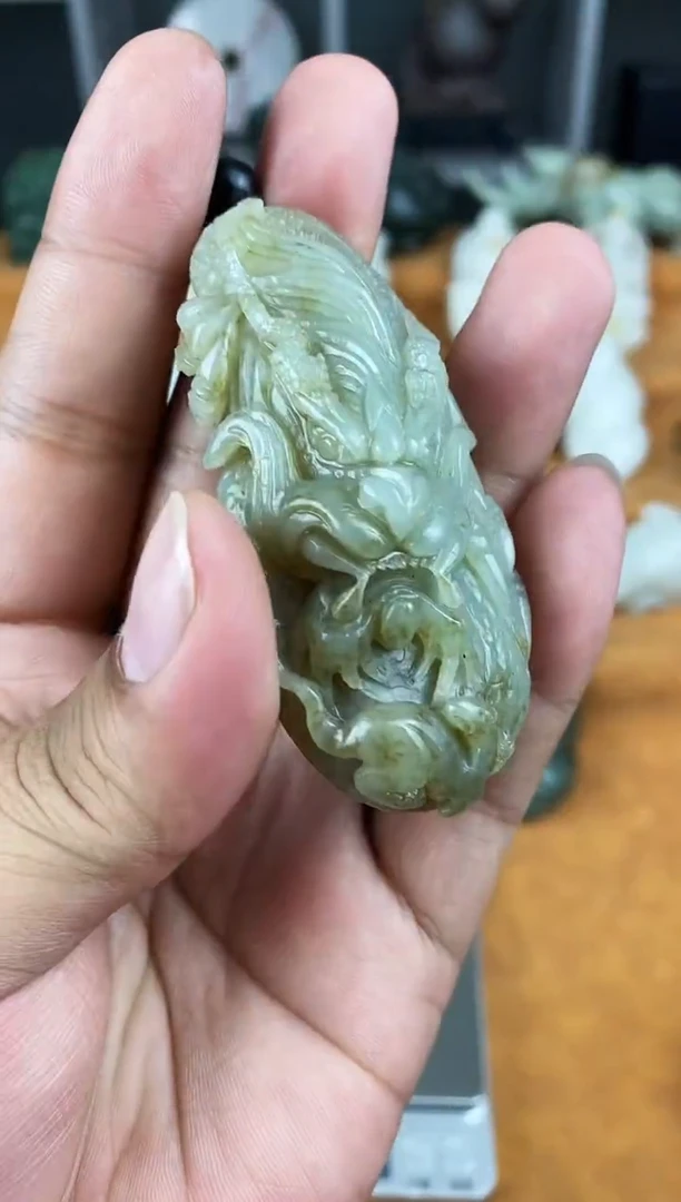 颈饰未镶嵌和田玉1