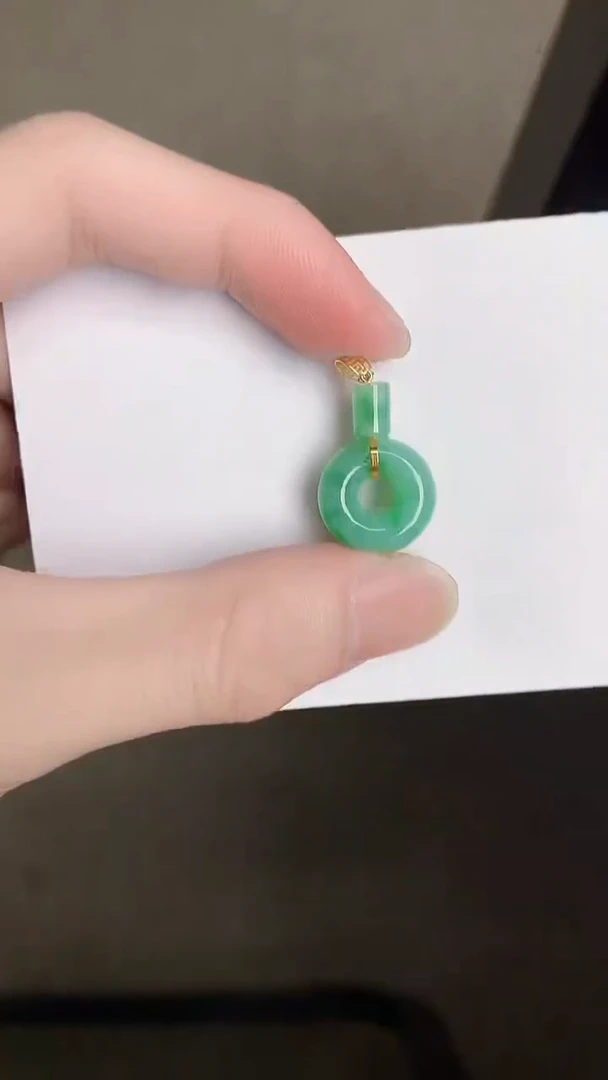 【闪购商品】翡翠颈饰未镶嵌54345453