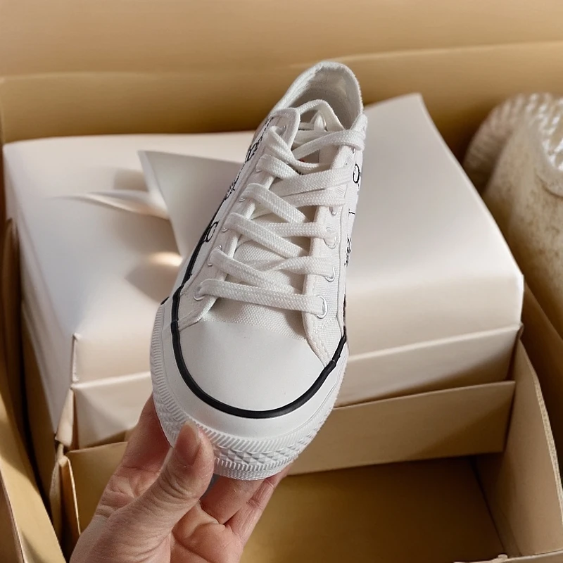 1008猴 简约休闲板鞋