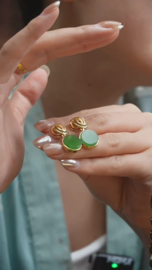 未镶嵌和田玉耳饰F13