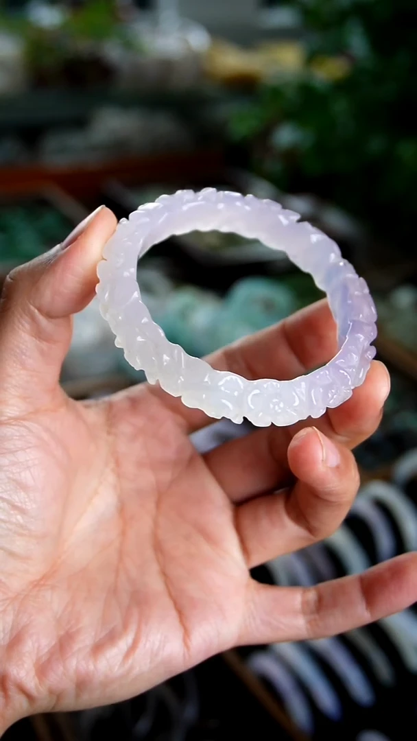 未镶嵌镯子玛瑙/玉髓8.2   55圈口