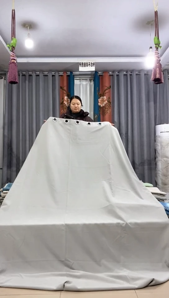 布成品窗帘   2.3米