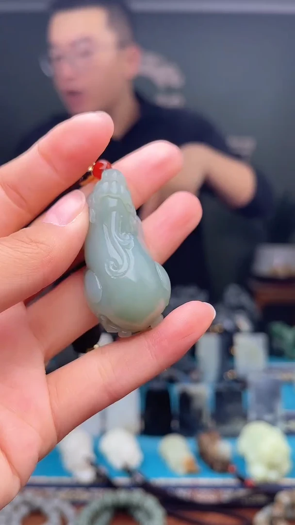 未镶嵌和田玉挂件1
