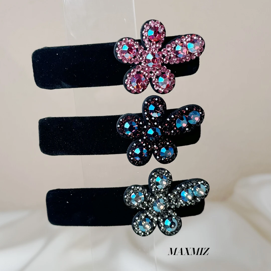 东大门 气质手工秋冬闪钻花朵布艺掰掰夹 2687