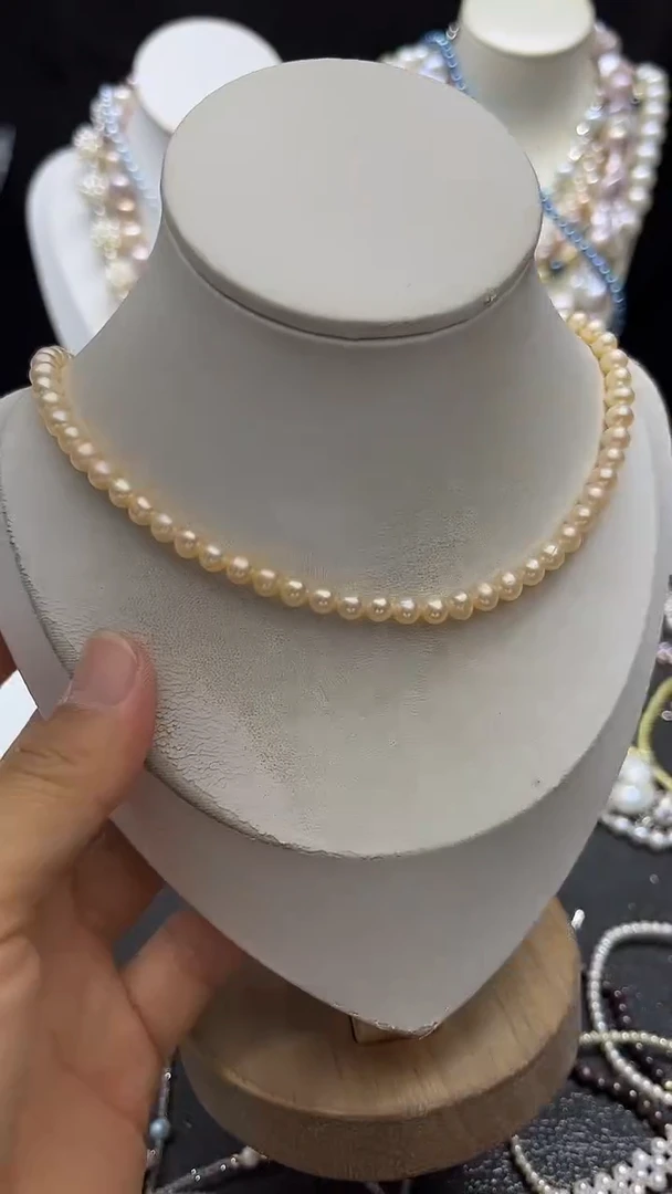 颈饰未镶嵌淡水珍珠多人