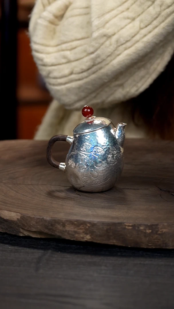 【闪购商品】手工锤纹银泡茶壶