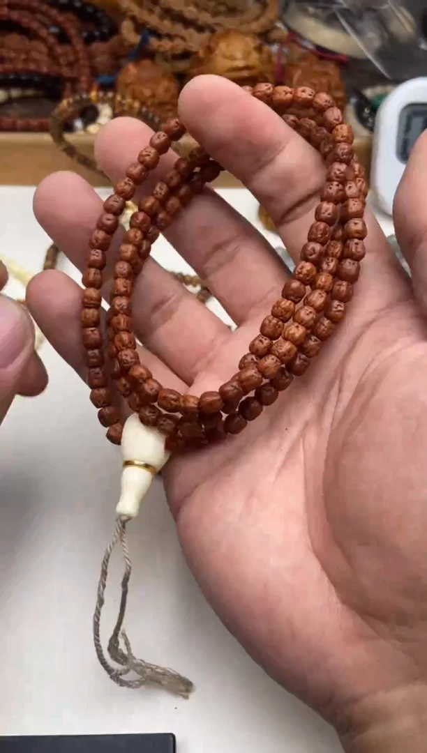 【闪购商品】柏香籽/百香籽吊坠111
