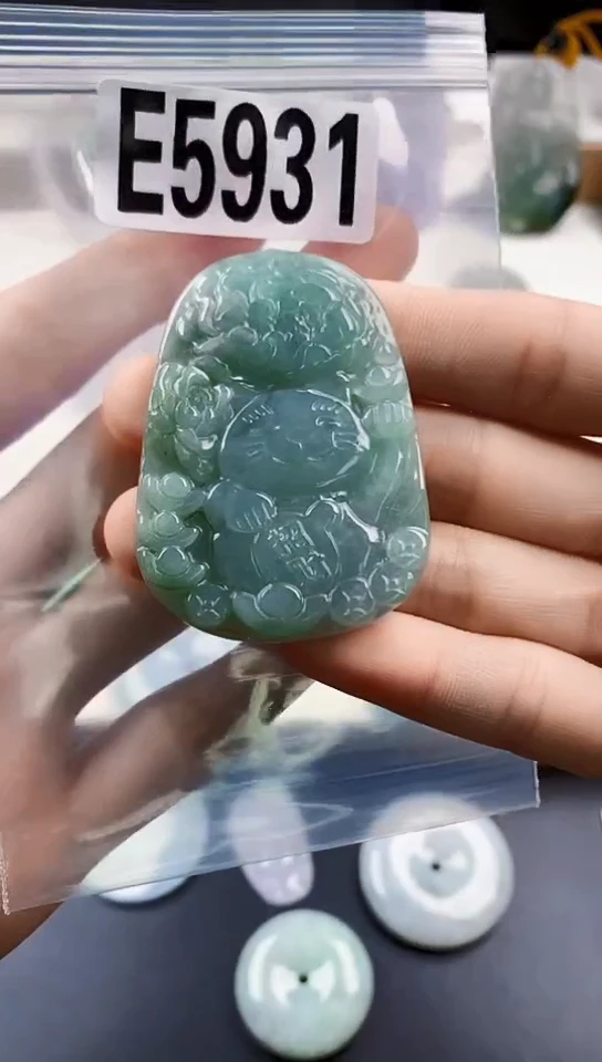 颈饰未镶嵌翡翠天然翡翠吊坠挂件