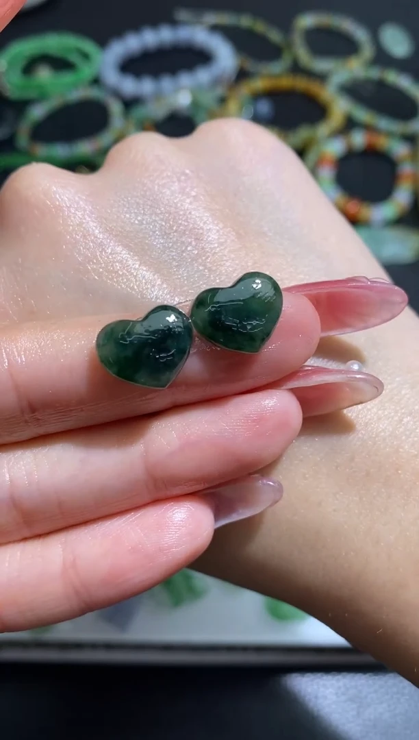 未镶嵌定制翡翠翡翠毛货~