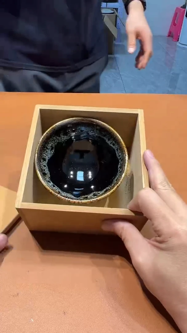 ?****?阿达西日瓷摆件679