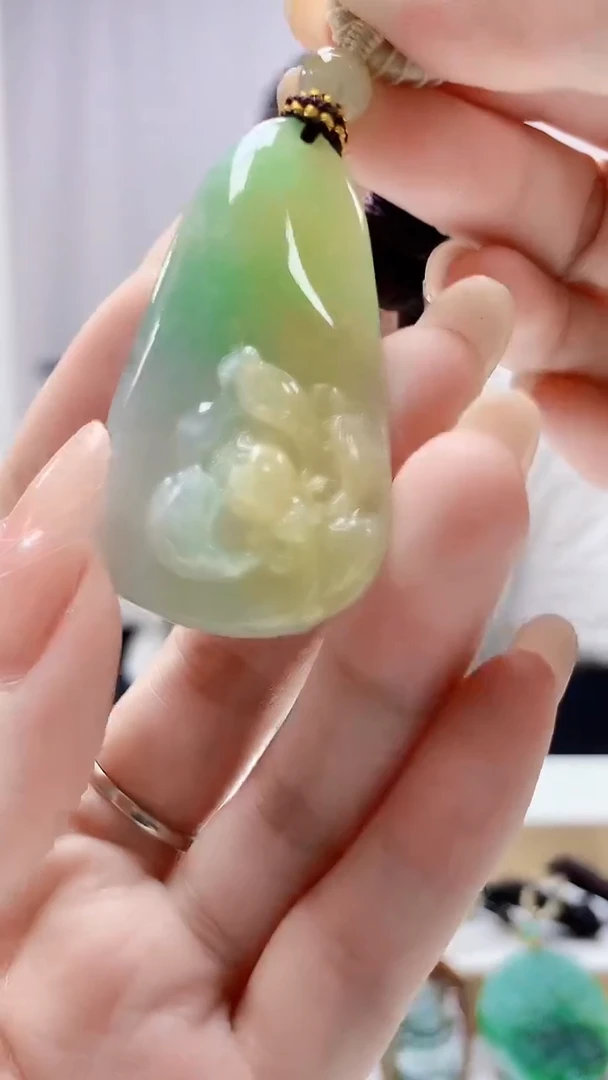 未镶嵌定制翡翠4898DD-毛货挂件9