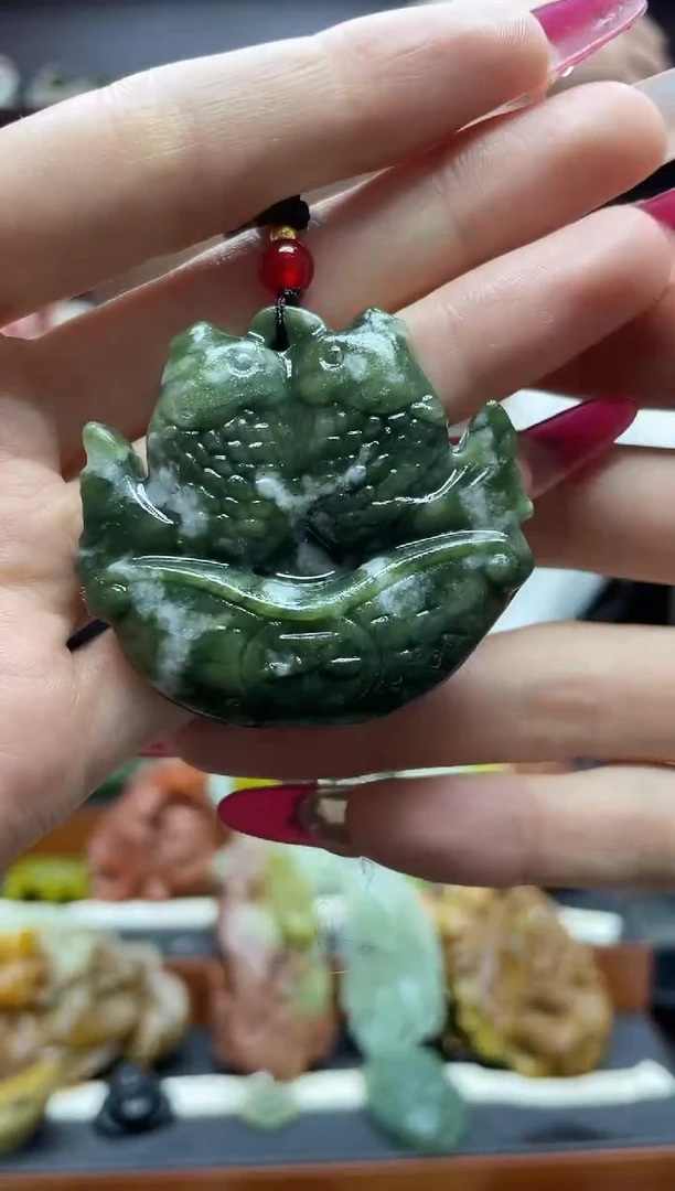 未镶嵌岫玉吊坠·