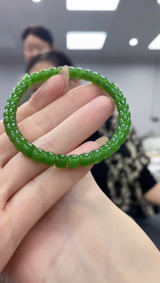 【闪购商品】和田玉手串未镶嵌多样性拍一发一5x6mm碧玉直切jj