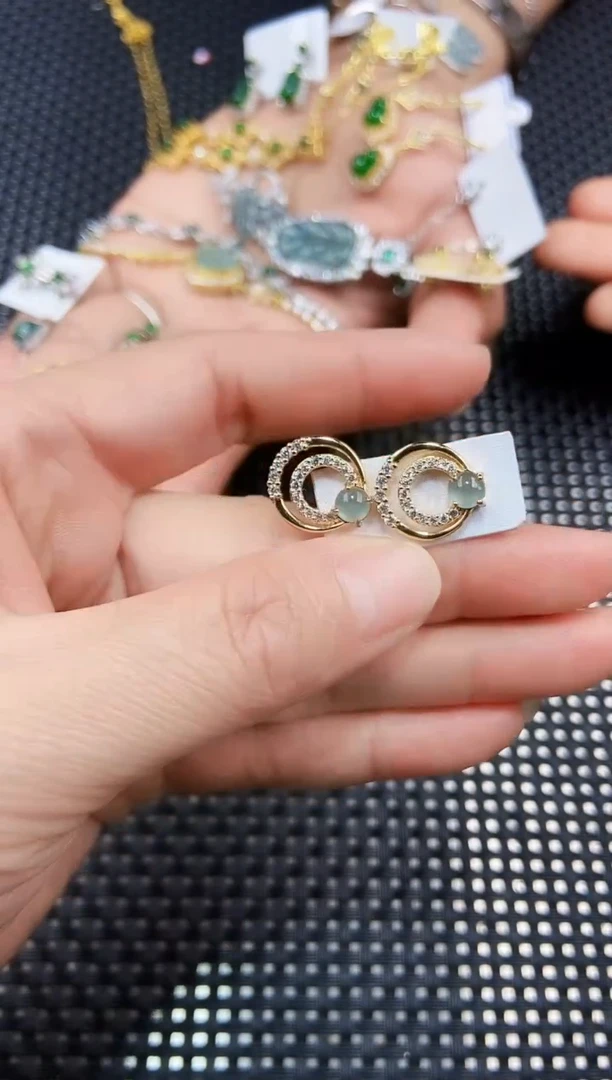 【闪购商品】翡翠耳饰未镶嵌111111111