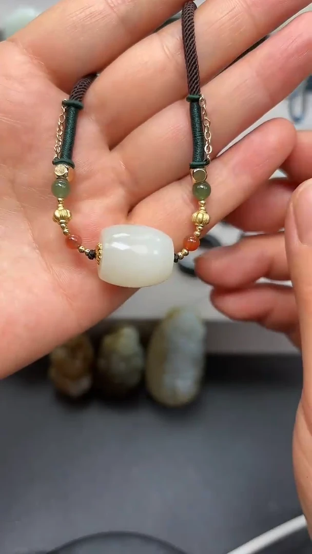 【闪购商品】和田玉颈饰未镶嵌.