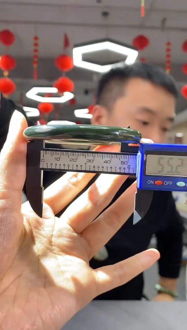 【闪购商品】和田玉手镯未镶嵌yp