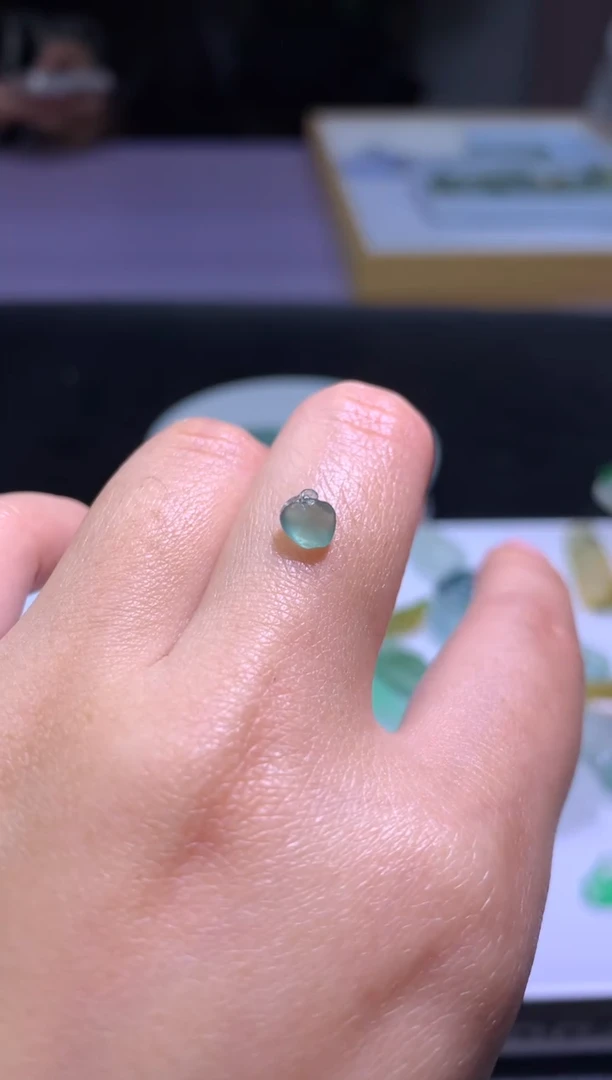 【闪购商品】定制翡翠未镶嵌毛货