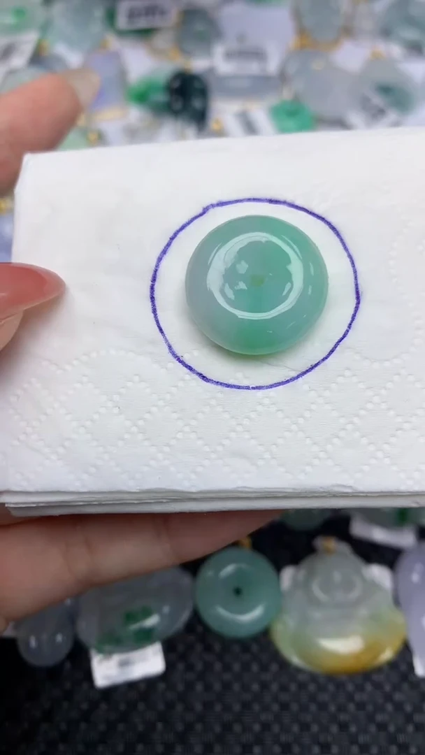 翡翠未镶嵌颈饰天然翡翠a货